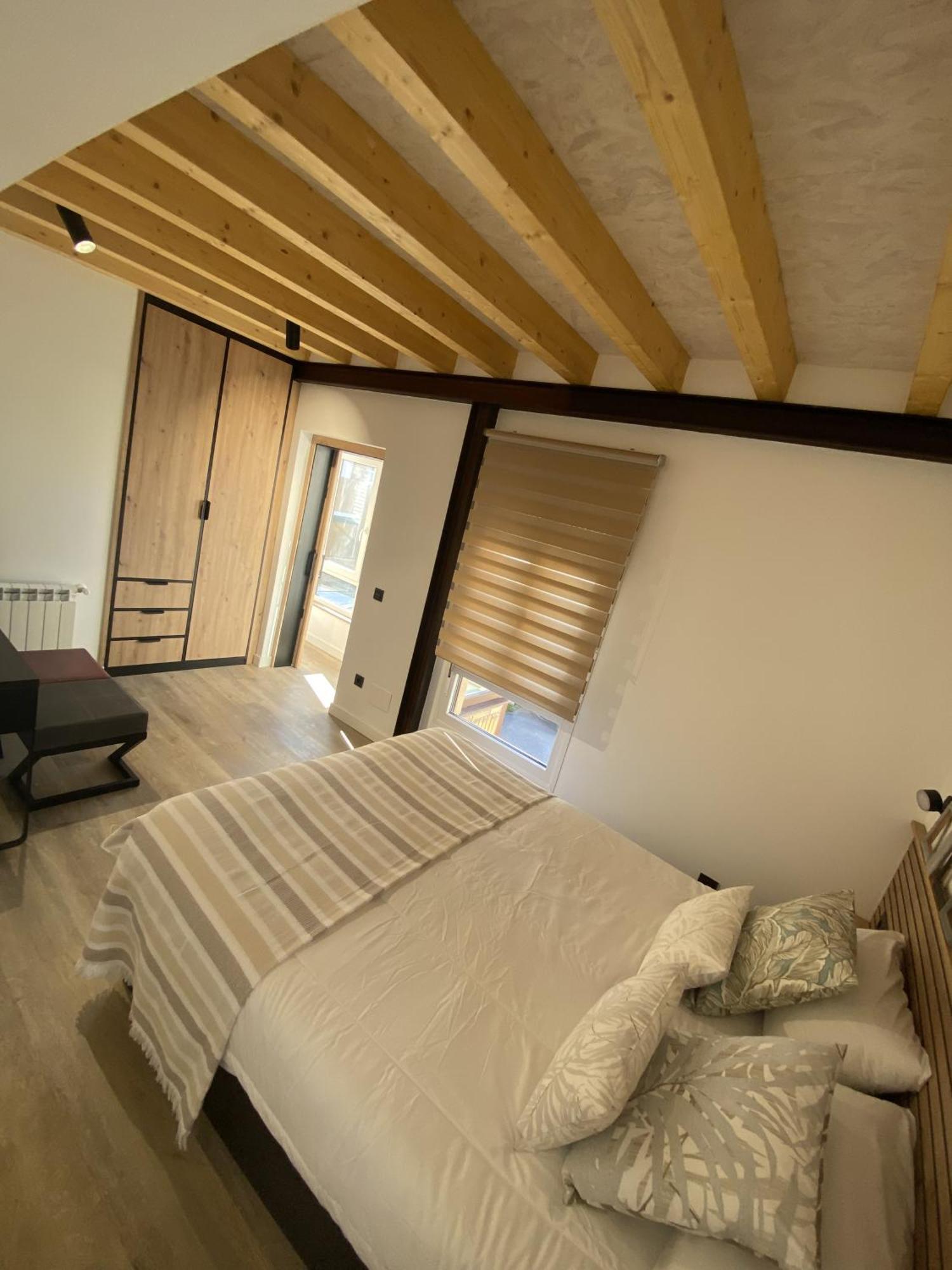 La Casa Del Barbero Villa Torrelavega Bagian luar foto
